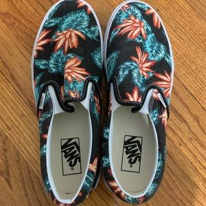 old skool leaf print vans